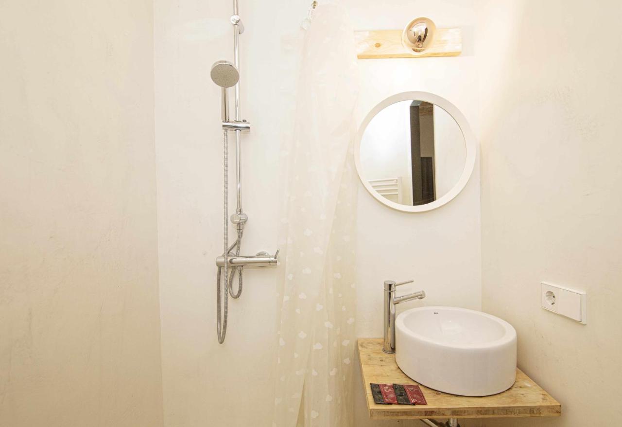 Apartamento Tr Auriga En El Barri Vell Girona Luaran gambar